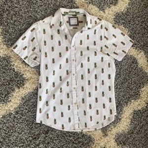 Men's Casual Button-Down Pineapples Shirt